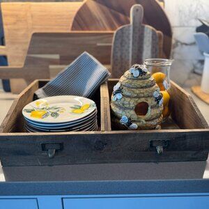 Rustic Farmhouse Wooden Caddy Organizer – Two-Compartment Tray with Metal Handle